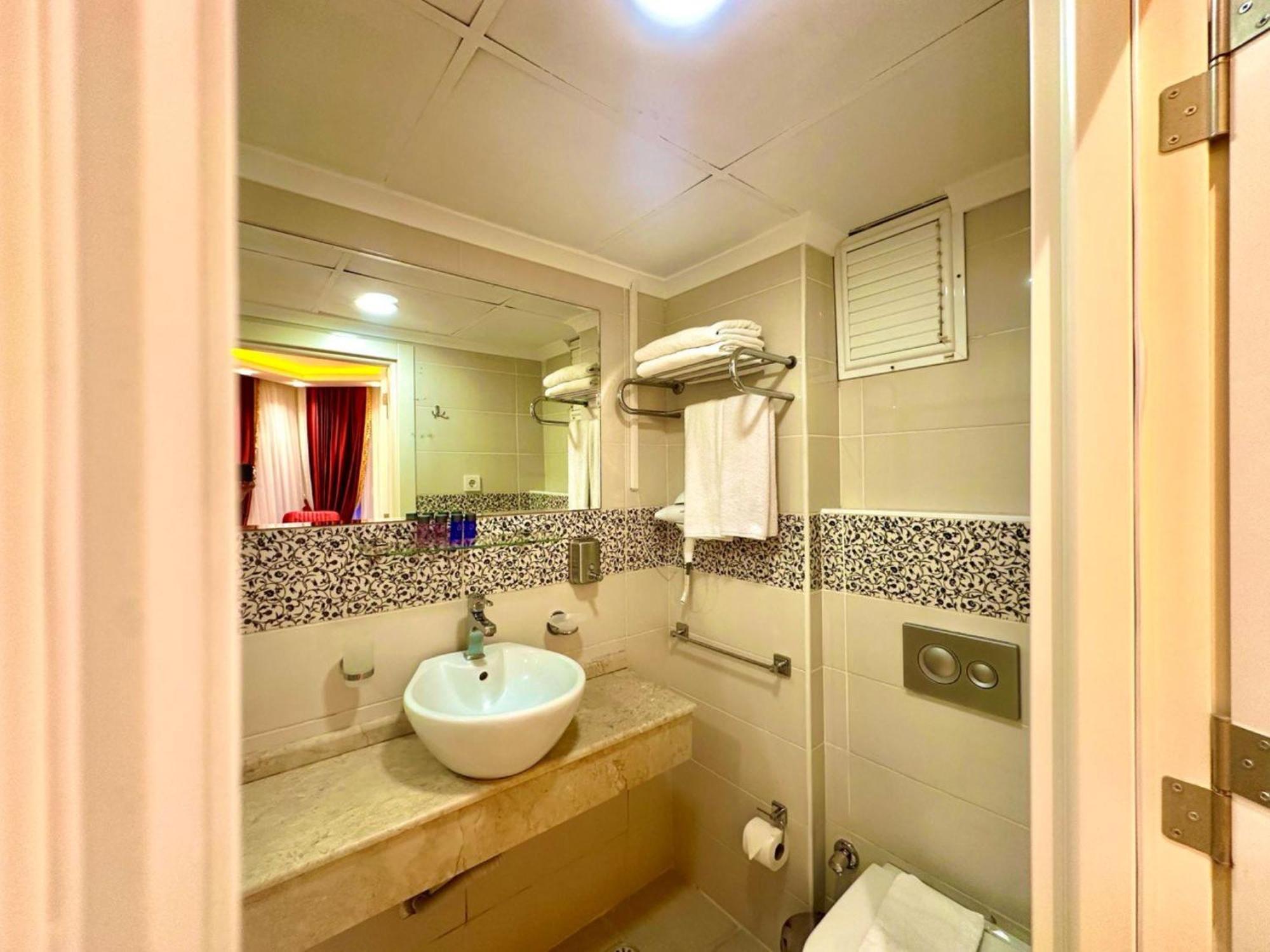 กัลลิเวอร์ ฮาเกีย โซเฟีย Hotel อิสตันบูล ภายนอก รูปภาพ